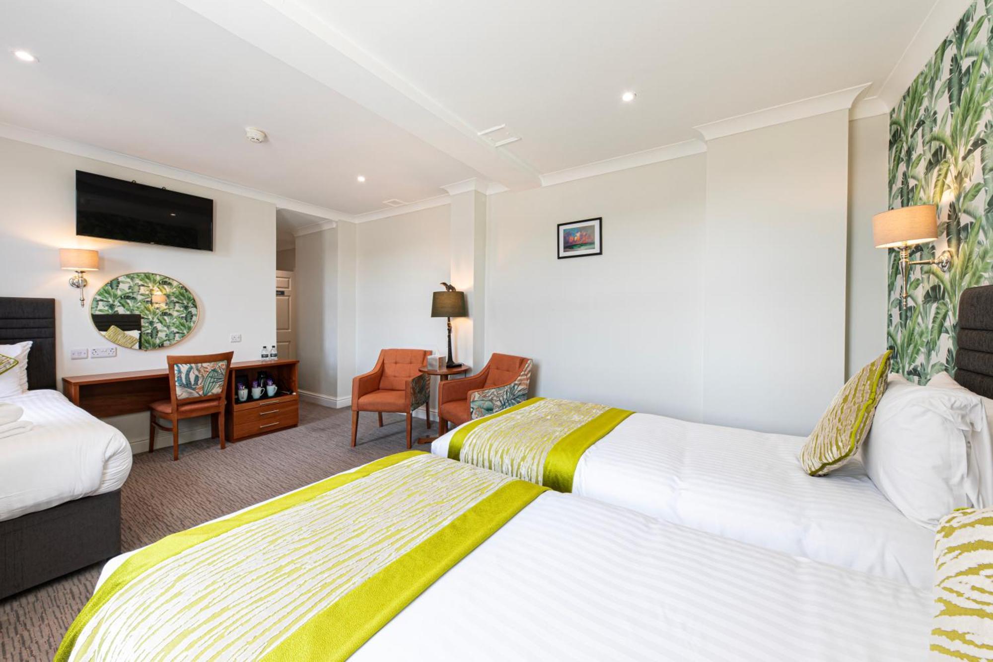 The Beaches Hotel And Spa Престатин Экстерьер фото