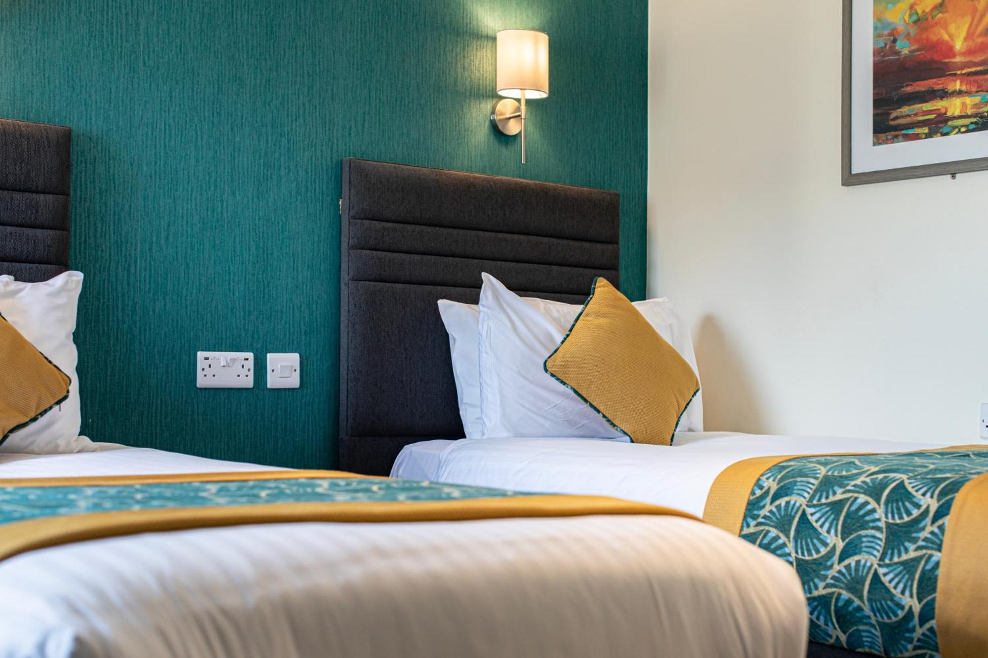 The Beaches Hotel And Spa Престатин Экстерьер фото